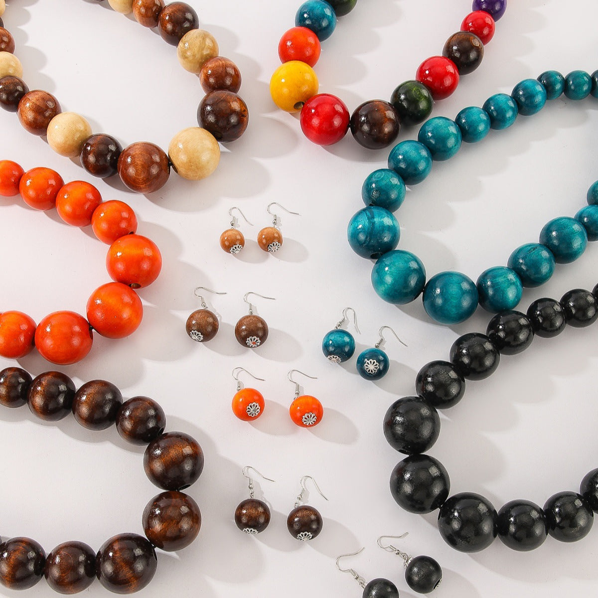 Effortlessly Everglades Teal Wood Bead Necklace