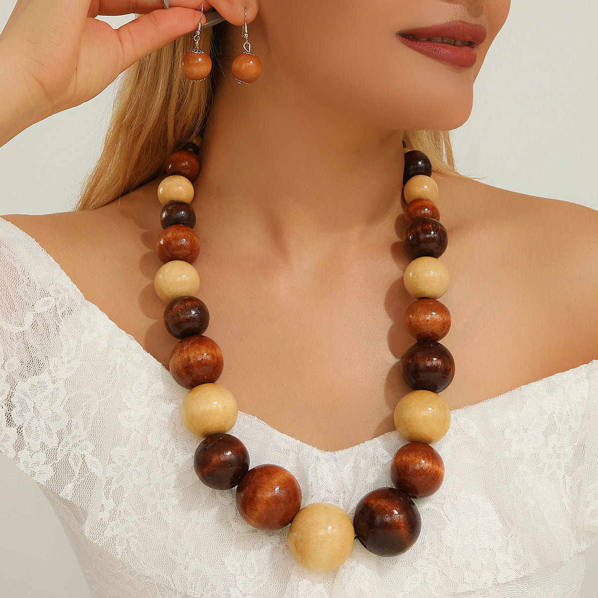 Effortlessly Everglades Teal Wood Bead Necklace - Mixed coffee color