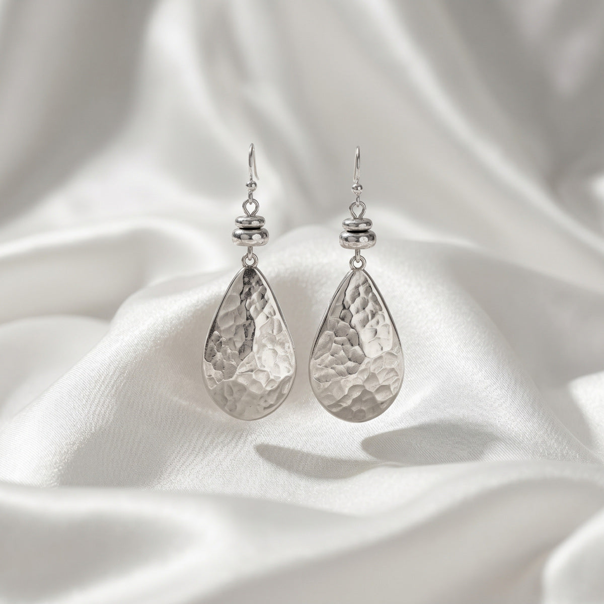 Hammered Teardrop Silver Dangle Earrings Vintage Textured Water Drop Statement Drop Earrings - EH5794