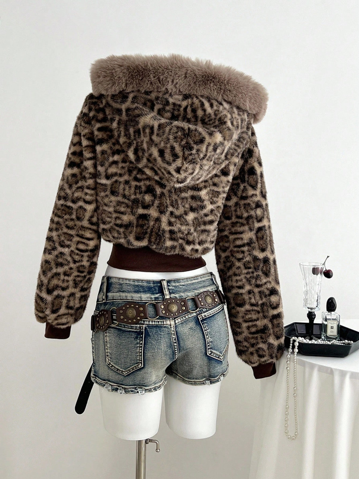 Women Leopard Print Faux Fur Cropped Hooded Jacket With Fluffy Fur Trim