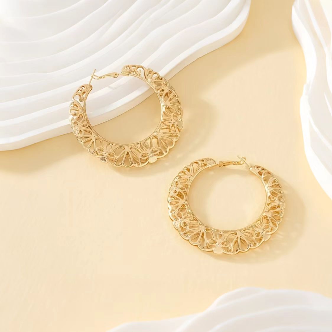 Filigree Floral Cutout Large Hoop Earrings 14K Gold Plated Vintage Hollow Hoop Earrings - Gold