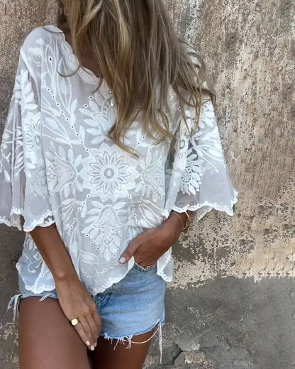 Aumora Butterfly Sleeve Round Neck Embroidered Blouse - White / S