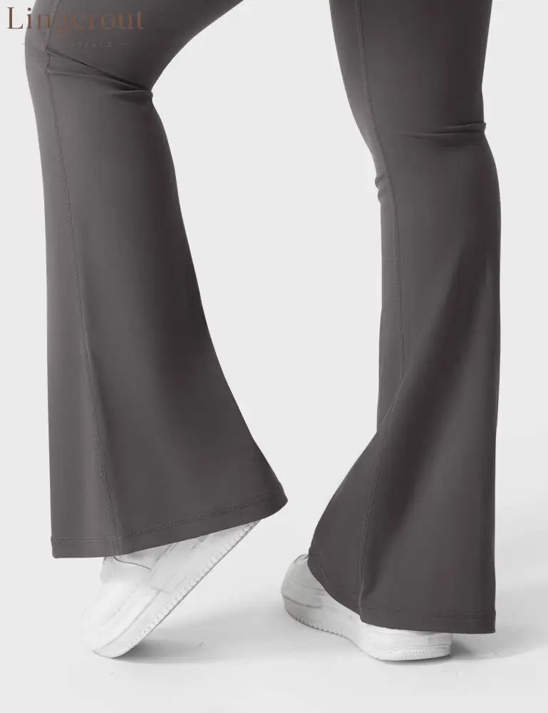 Brittany Flared Leggings with Pockets