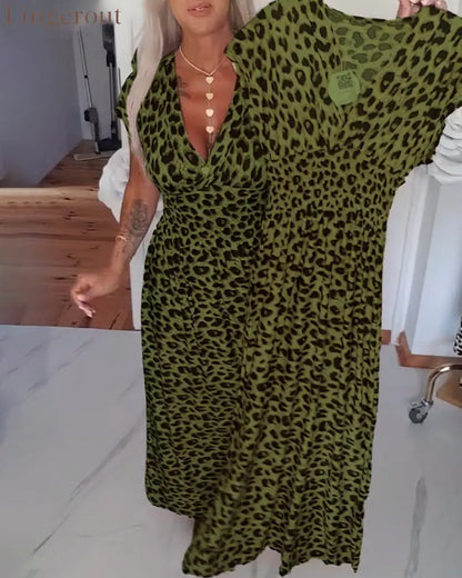 Elegant Leopard Print V-Neck Dress - Green / S
