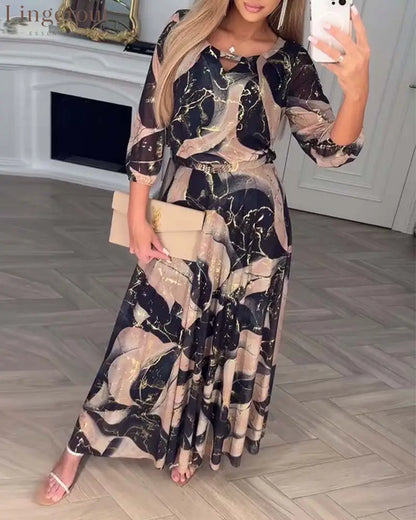 Elegant Three-Quarter Sleeve Printed Waist Dress - Black / S