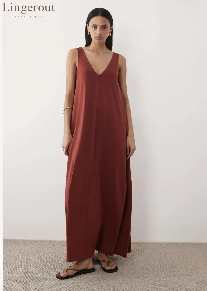 Flowy V-Neck Sleeveless Maxi Dress - Burgundy / S