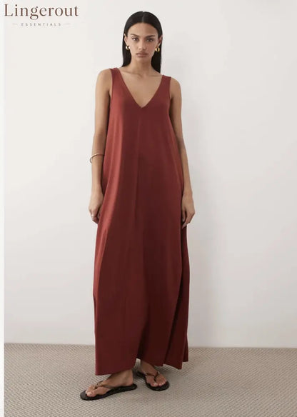 Flowy V-Neck Sleeveless Maxi Dress - Burgundy / S