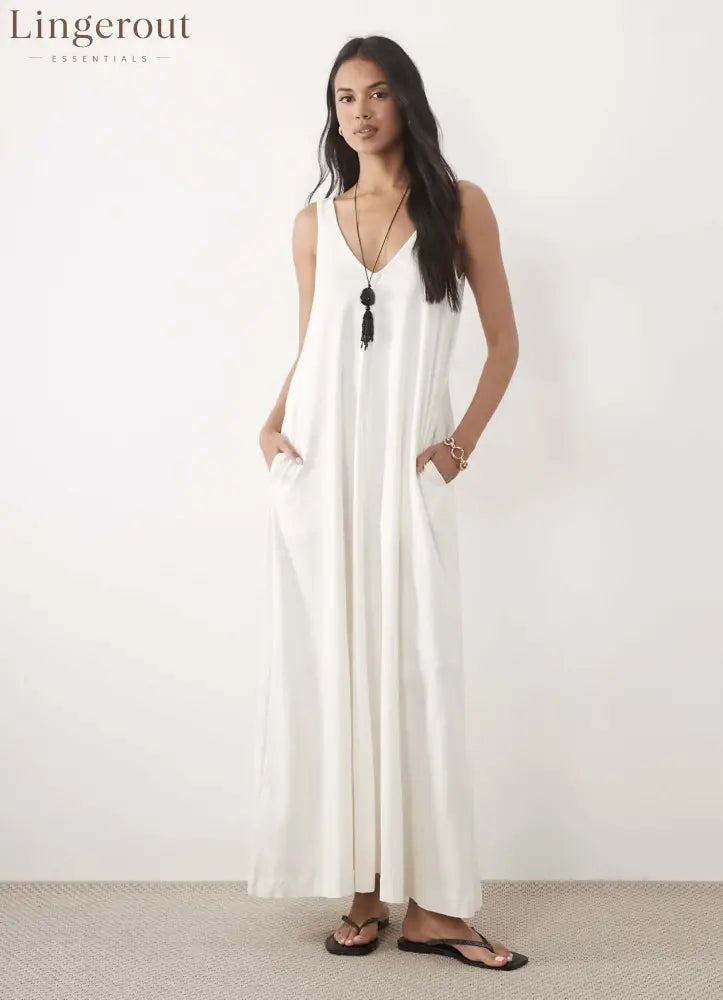 Flowy V-Neck Sleeveless Maxi Dress - White / S