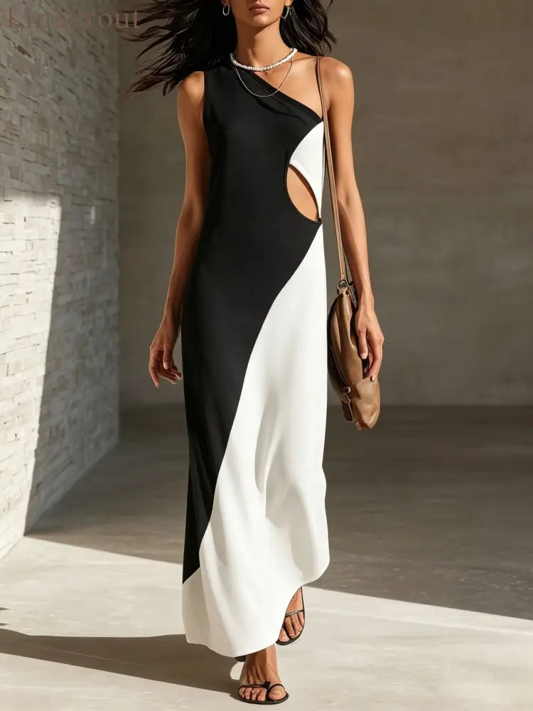One-Shoulder Color-Block Cut-Out Maxi Dress - Black and white / S