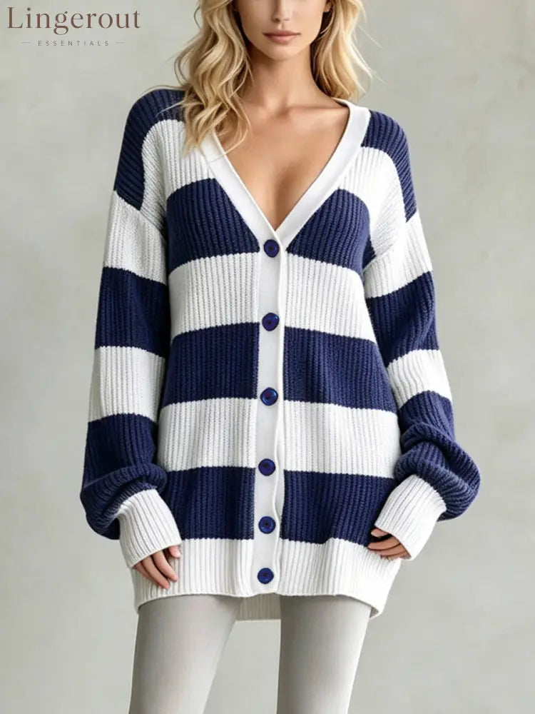 Oversized V-Neck Button-Front Chunky Knit Cardigan - Navy / S