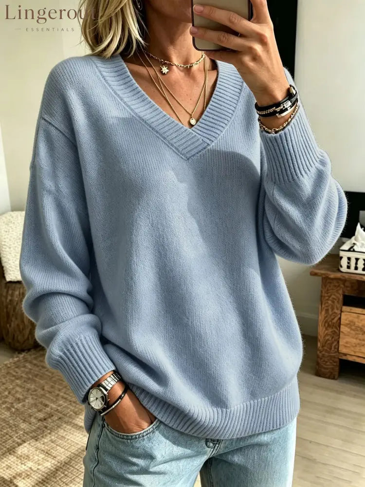 Relaxed V-Neck Long Sleeve Knit Sweater - Light blue / S