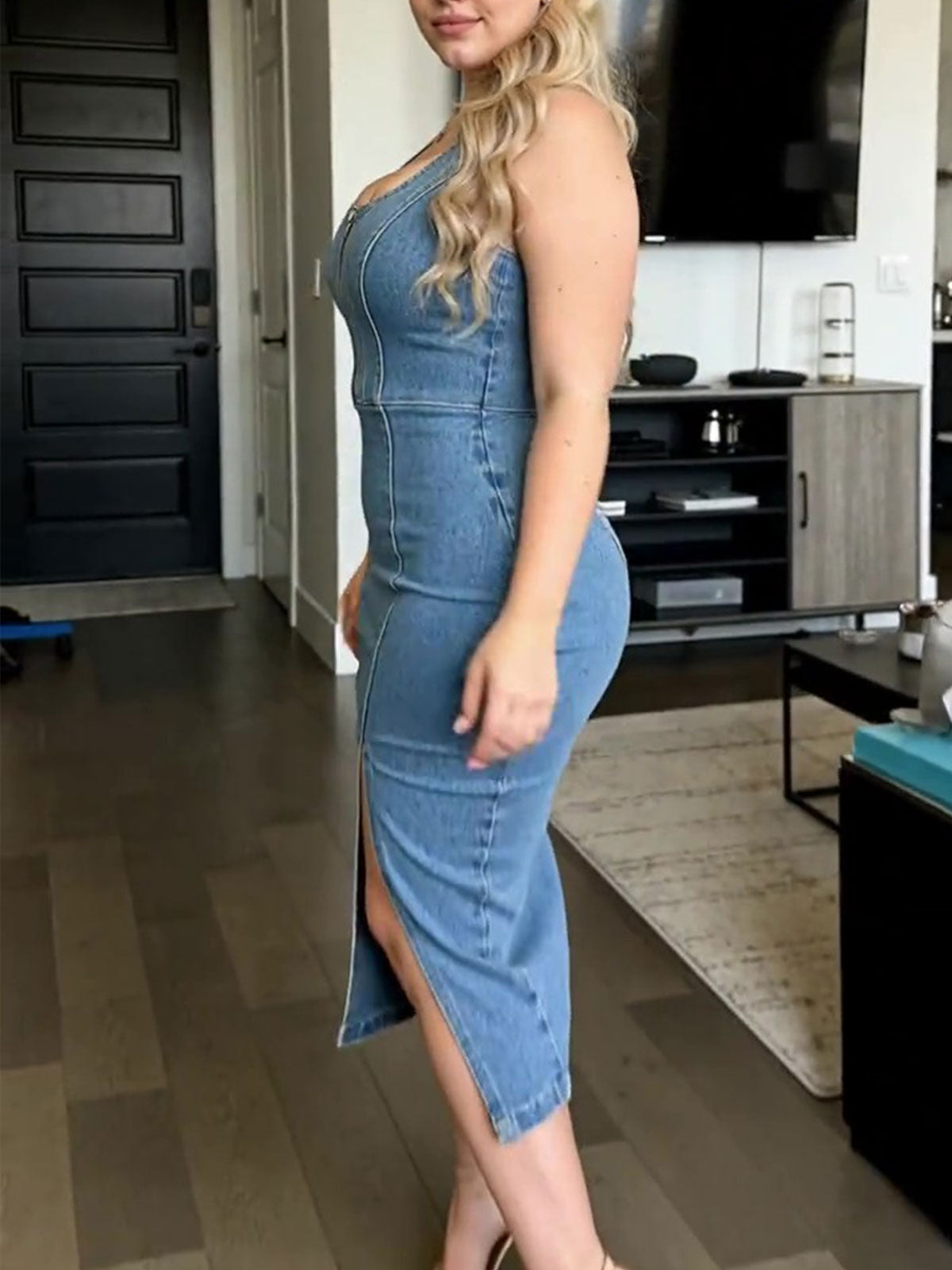 Hugmecurve Stretch Sleeveless Denim Dress With Slit