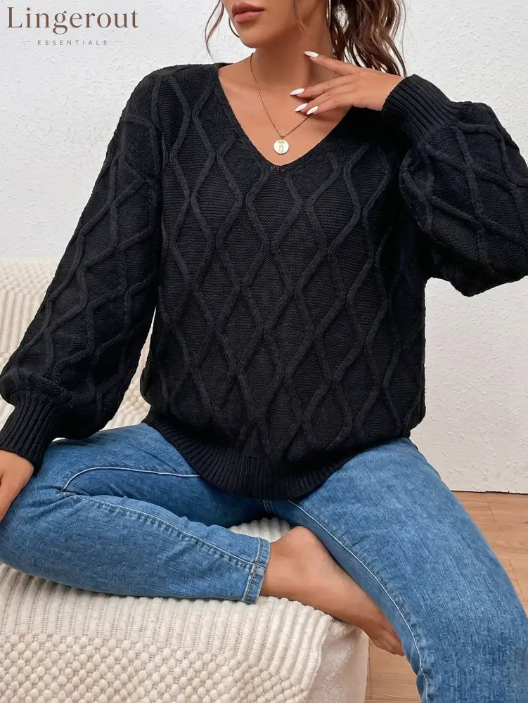 Textured Cable Knit V-Neck Sweater - Black / S