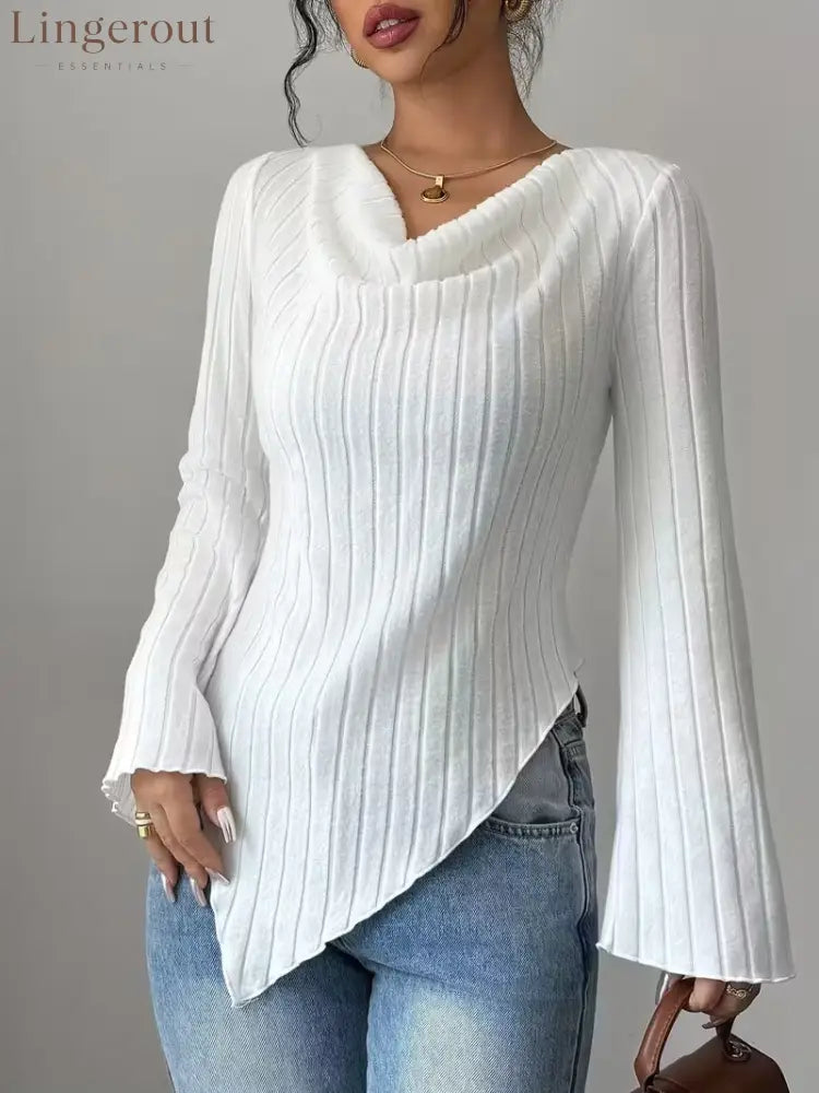 Women’s White Ribbed V Neck Flare Long Sleeve Asymmetric Hem Slim Knit Top